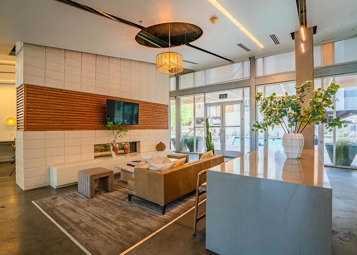 Prime Downtown Location W Gym Pool And Parking Phoenix